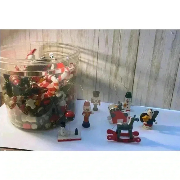 Vintage wooden mini Christmas ornaments lot of more than 30 - Picture 2 of 3